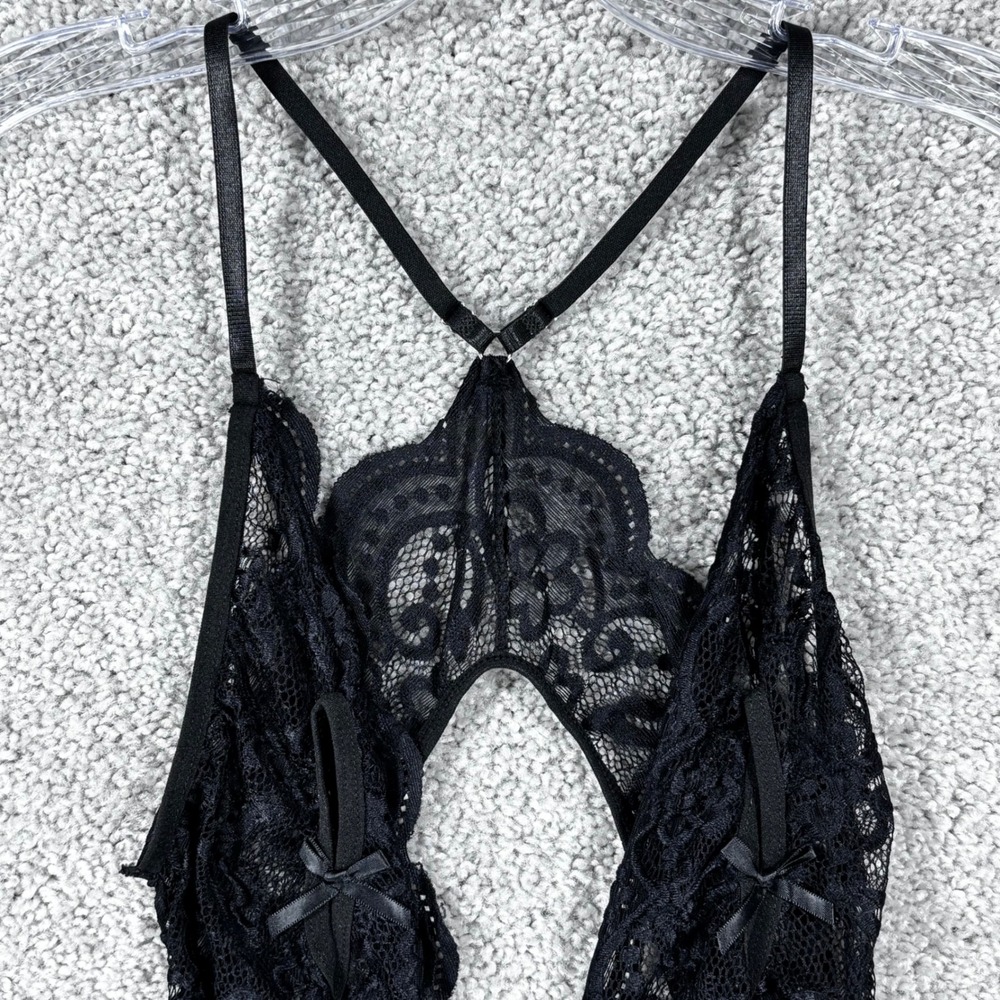 Black Floral Lace Teddy Bodysuit Rhinestone Heart Bow Detail Medium Womens - Picture 2 of 9
